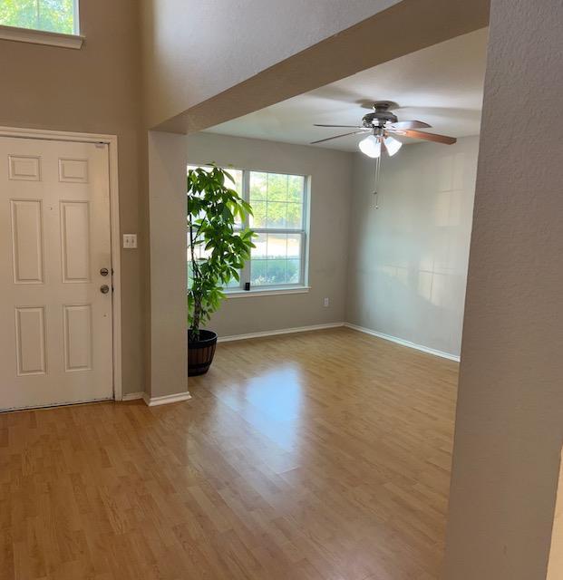 18213 Gallant St in Manor, TX - Foto de edificio - Building Photo