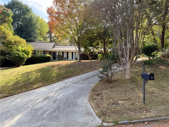 property at 1351 Old Johnson Ferry Rd NE