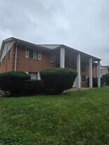 4843-4865 Northcliff Dr in Riverside, OH - Building Photo
