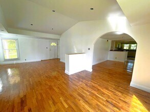 2512 Kennedy Rd in Knoxville, TN - Building Photo - Building Photo