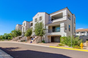 17644 N 77th Pl in Scottsdale, AZ - Building Photo