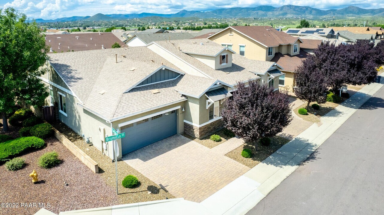 12719 E Brumoso St in Prescott Valley, AZ - Foto de edificio