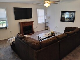 1076 Canal Rd, Unit 1076B in Princeton, NJ - Building Photo