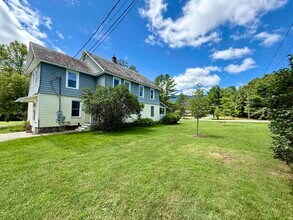 282 Highland Ave in Manchester, VT - Building Photo - Building Photo