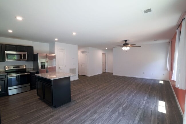 138 Queens Mill Ct in Pendleton, SC - Building Photo - Building Photo