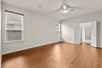 3202 Dogwood Knoll Trail in Rosenberg, TX - Building Photo - Building Photo