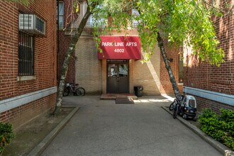 4802 12th Ave in Brooklyn, NY - Foto de edificio - Building Photo