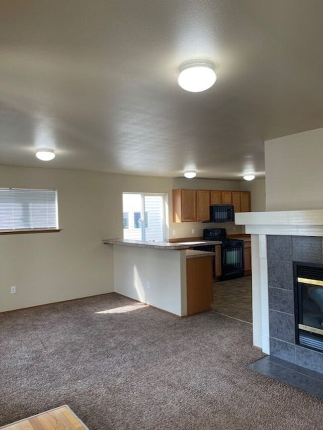235 Ferndale Ave NE in Renton, WA - Building Photo - Building Photo