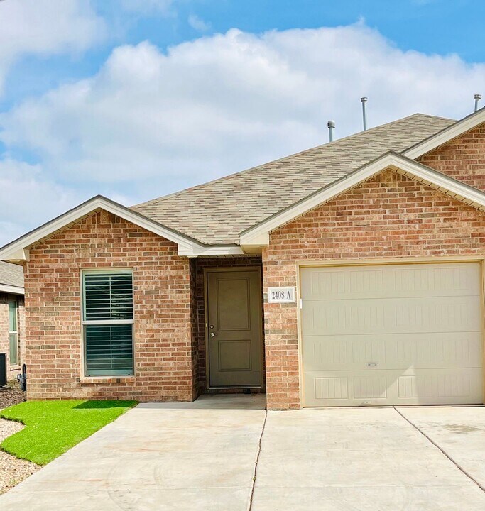 2405 144th St in Lubbock, TX - Building Photo