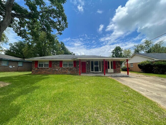 312 Upton Rd in Montgomery, AL - Building Photo - Building Photo