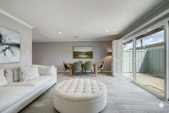 6307 Del Monte Dr in Houston, TX - Building Photo - Building Photo