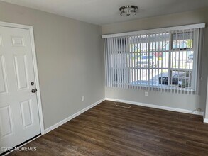 831 Anchor Dr in Forked River, NJ - Building Photo - Building Photo