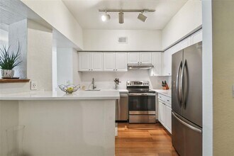 501 S Moody Ave in Tampa, FL - Building Photo - Building Photo