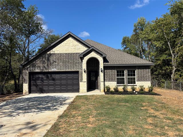 property at 303 E Malloy Bridge Rd