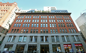 267-271 Mulberry St in New York, NY - Building Photo - Building Photo