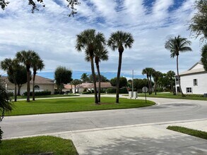 7740 Stone Harbour Dr in Greenacres, FL - Building Photo - Building Photo