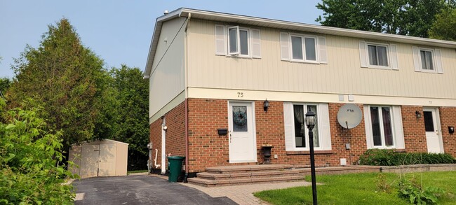 property at 75 Dalehurst Dr