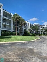16051 Blatt Blvd in Weston, FL - Building Photo - Building Photo