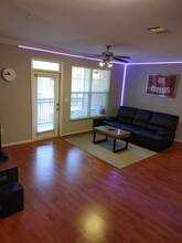 1711 Old Spanish Trl, Unit 346 in Houston, TX - Foto de edificio - Building Photo