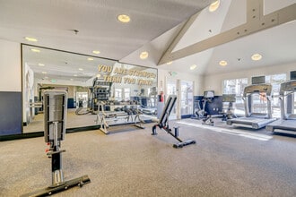 Village Creek Apartments in Westminster, CO - Foto de edificio - Building Photo