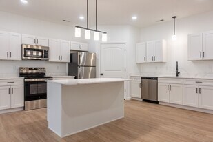 62 Santo Domingo Dr in Moscow Mills, MO - Building Photo