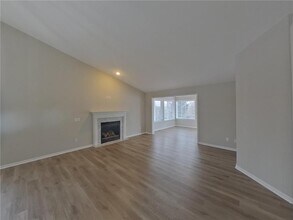 21313 Independence Ave in Lakeville, MN - Building Photo - Building Photo