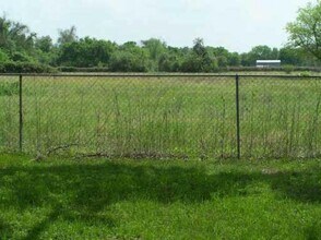 1609 Cedar St in Bastrop, TX - Building Photo - Building Photo