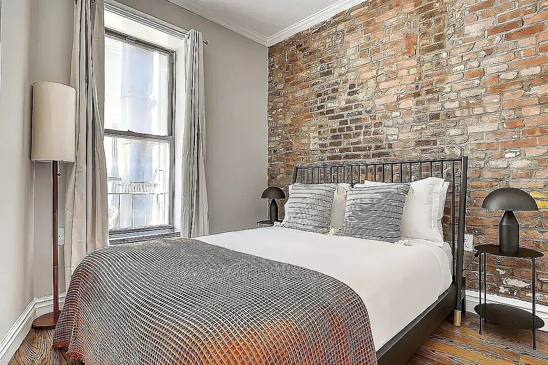 202 E 13th St in New York, NY - Foto de edificio