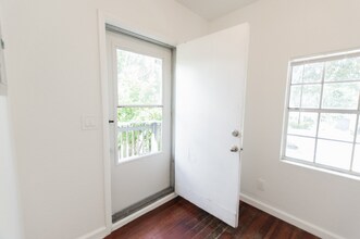 1134 38th Ave N in St. Petersburg, FL - Building Photo - Building Photo