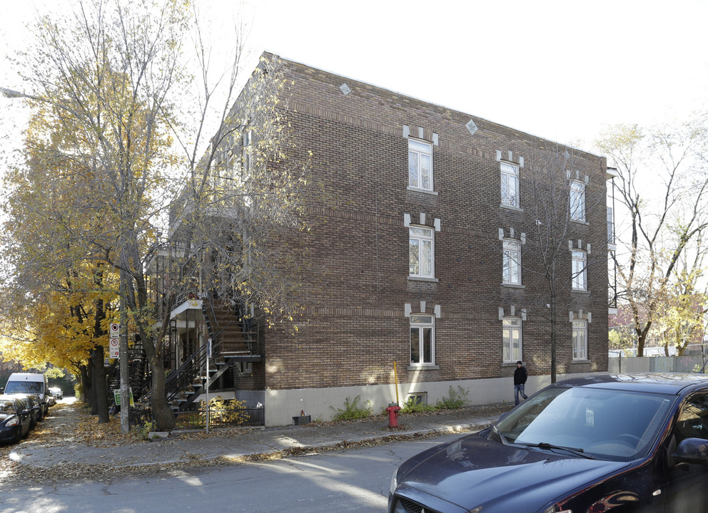 2195 Parthenais in Montréal, QC - Building Photo