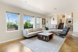 10341 Kurt St in Los Angeles, CA - Building Photo - Building Photo