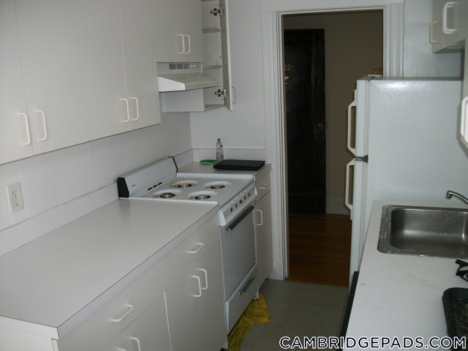 20 Chauncy St, Unit 12A in Cambridge, MA - Building Photo