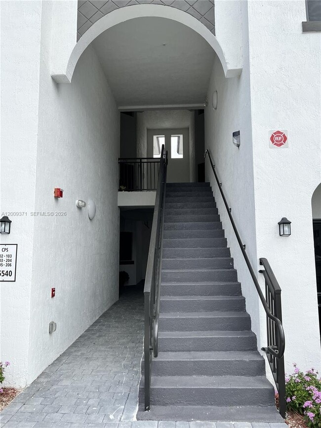 15540 SW 136th St in Miami, FL - Building Photo - Building Photo