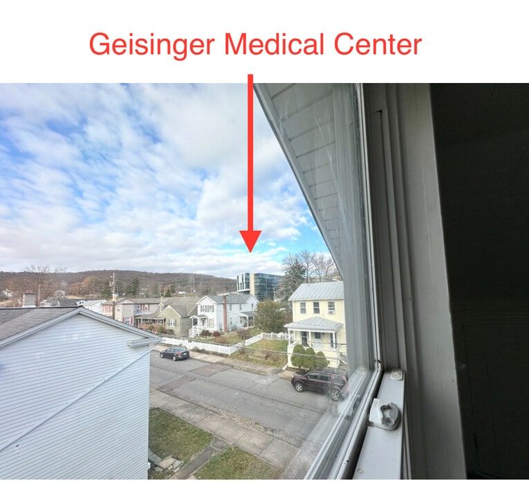 1001 Cherry St in Danville, PA - Foto de edificio