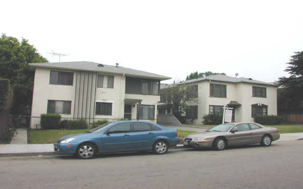 1311 N Orange Dr in Los Angeles, CA - Building Photo - Building Photo