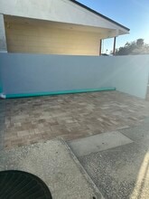 10035 N 53rd St in Tampa, FL - Foto de edificio - Building Photo