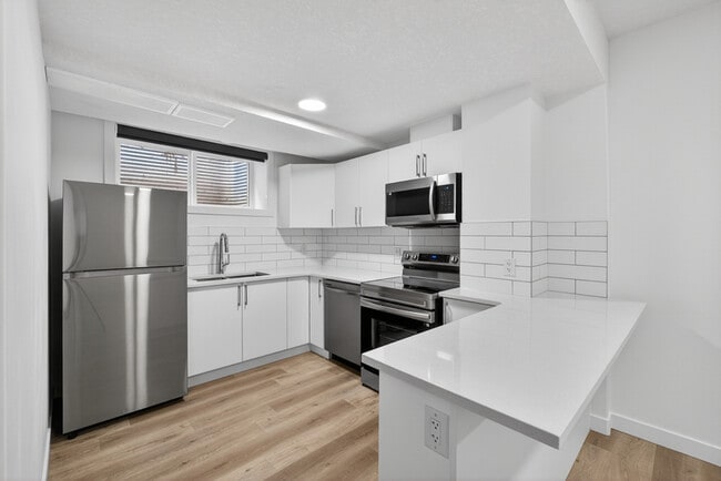 property at 26 Renwyck Pl