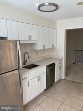 10107 Langhorne Ct, Unit 1143-03 in Bethesda, MD - Building Photo - Building Photo