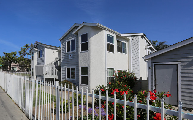 346 Garfield St in Oceanside, CA - Building Photo - Building Photo