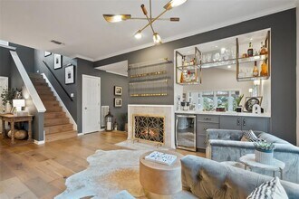 6010 Long Champ Ct in Austin, TX - Building Photo - Building Photo