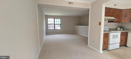426B Willow Turn in Mount Laurel, NJ - Building Photo - Building Photo