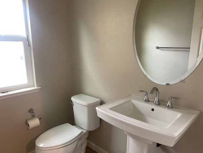 7065 Coombsville Lp in Dublin, CA - Building Photo - Building Photo