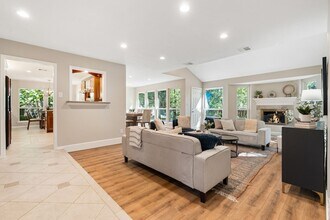 1936 Foxtail Pl in Spring, TX - Foto de edificio - Building Photo