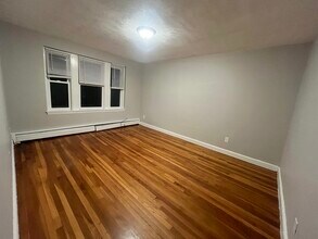 77 Green St in Lynn, MA - Foto de edificio - Building Photo