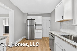 888 Miller Ave in Columbus, OH - Building Photo - Building Photo