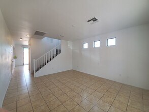 8203 Laredo St in Las Vegas, NV - Building Photo - Building Photo