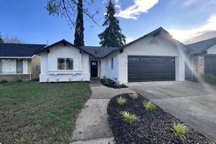 4024 Nugget Dr in Modesto, CA - Building Photo