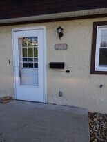 212 Piedmont Dr in Duncansville, PA - Building Photo