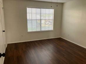 119 Circle Ct in Pleasanton, TX - Building Photo - Building Photo