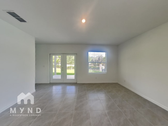 6985 Shelby Lynn Way in Zephyrhills, FL - Building Photo - Building Photo